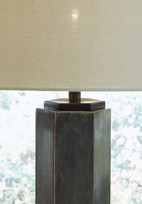 Dirkton Metal Table Lamp (1/CN) (8027035697469)