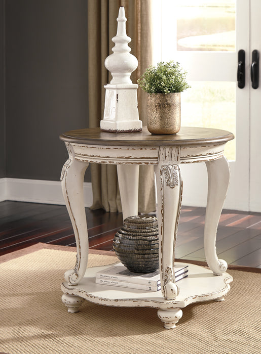 Realyn 2 End Tables (8027160183101)