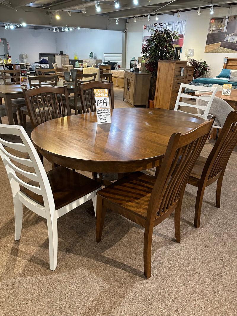 Table + 4 Chairs (Canadian made)