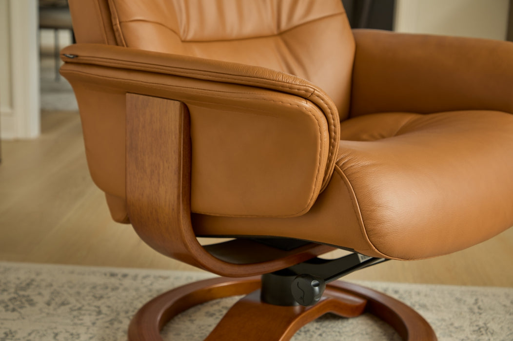 Fjords Anne -  Chair & Ottoman