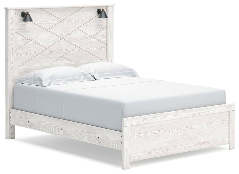 Gerridan Queen Panel Bed with Mirrored Dresser