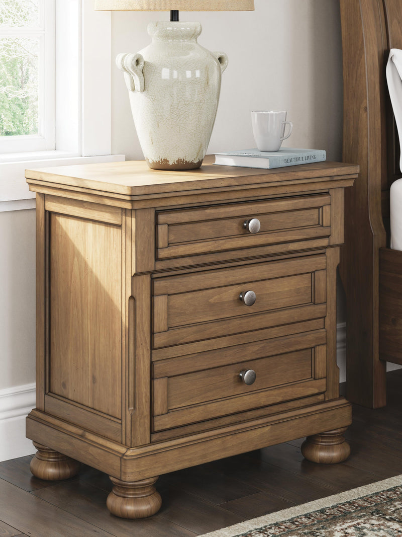Vandenmore King Storage Sleigh Bed with Mirrored Dresser, Chest and Nightstand