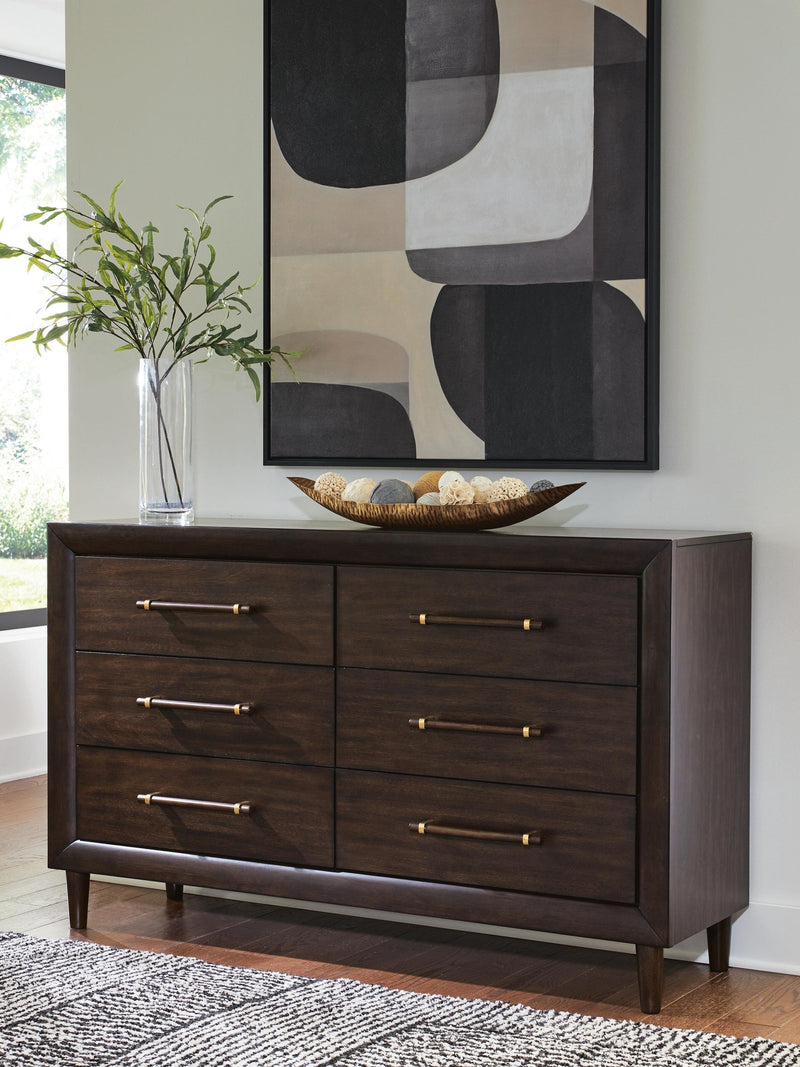 Dantenton Dresser